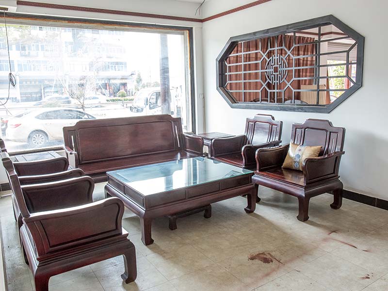 澄海红木家具维修翻新